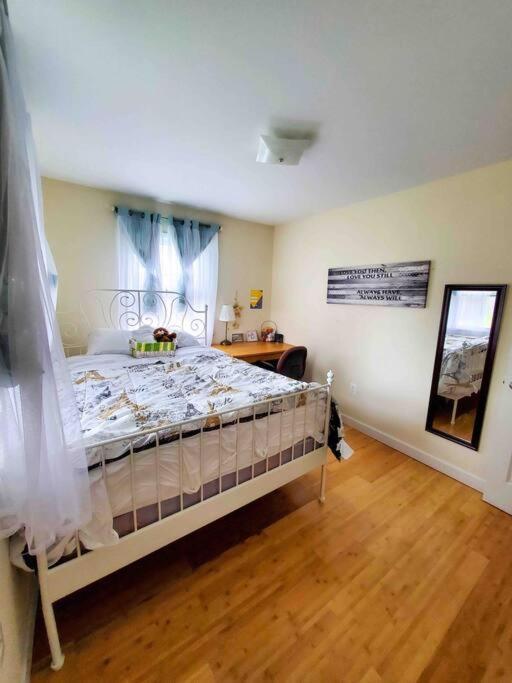 5 Star Room/Close To Town Center And Everything/5 Min Walk Metro Rockville Exteriér fotografie
